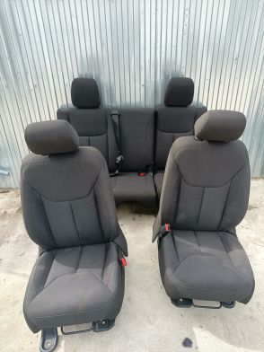 JEEP WRANGLER 2007-2017 4door Komplet Foteli Przód i Tył Materiałowe