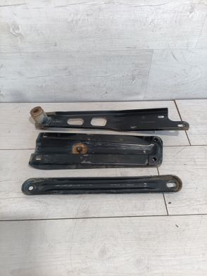 Wsporniki Mocowania Skrzyni Biegów Komplet Dodge Durango 2011-2026 