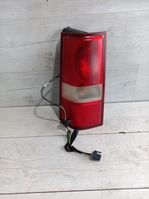 GMC SAVANA EXPRESS 2003-2025 Lampa Tylna Lewa Reflektor Tylny Lewa