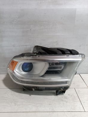 Dodge Durango III 2011-2022 SXT/GT/Citadel/R/T – Reflektor Prawy Przód DRL OEM 68184822AD