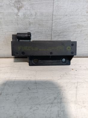 Wzmacniacz moduł anteny keyless Jeep Grand Cherokee 2015-2023 Durango 2015-2026