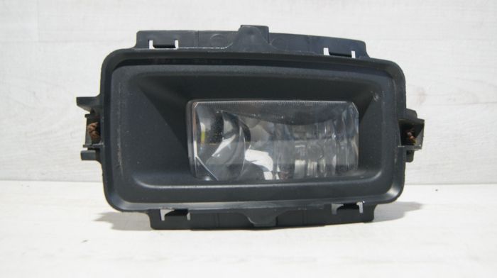 Halogen reflektor przeciwmgielny lewy Chevrolet Silverado
