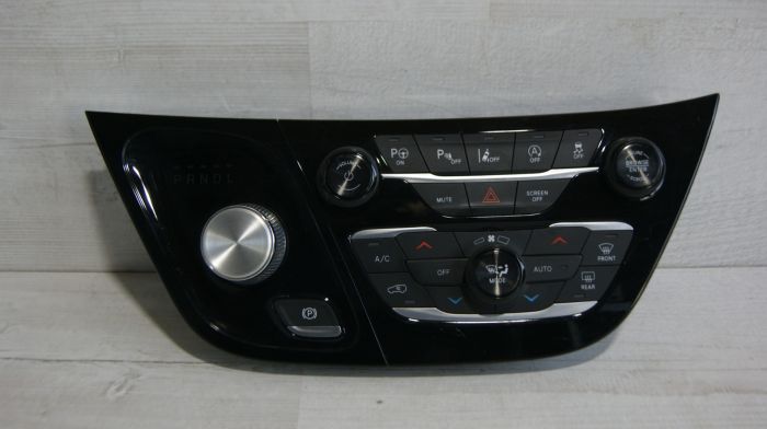 Panel klimatyzacji Chrysler Pacifica 