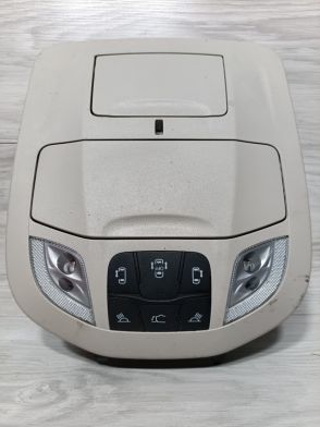 Lampka oświetlenie kabiny Chrysler Pacifica