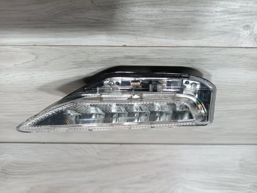 Światło przeciwmgielne przednie lewe Infiniti Q50