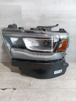 Lampa reflektor przedni lewy Dodge RAM