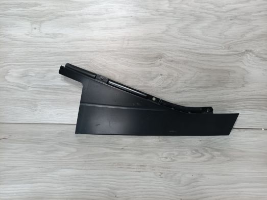 Listwa słupka szyby drzwi tylnych lewych Jeep Cherokee KL