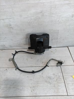 Zacisk hamulcowy lewy przód Jeep Wrangler JK 2011-2018