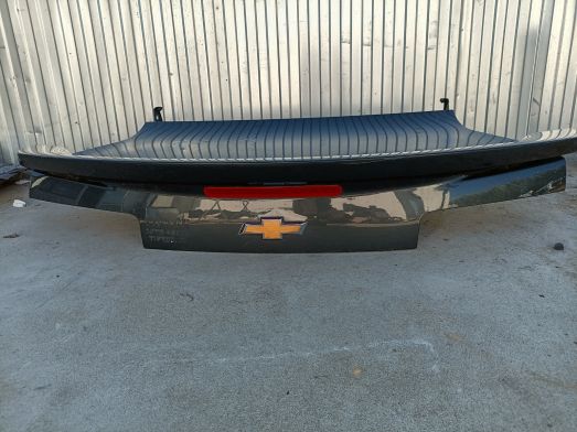 Klapa bagażnika Chevrolet Camaro RS
