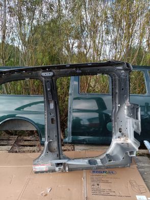 Ćwiartka słupek prawy bok tył Ford F150 duże drzwi 2015-