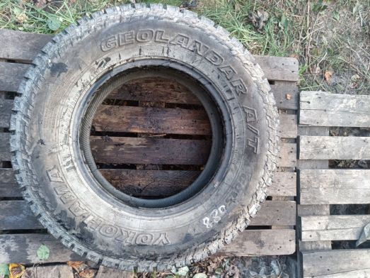 Opona Zimowa YOKOHAMA LT265/70R17 121/118S 10PR GEOLANDAR A/T