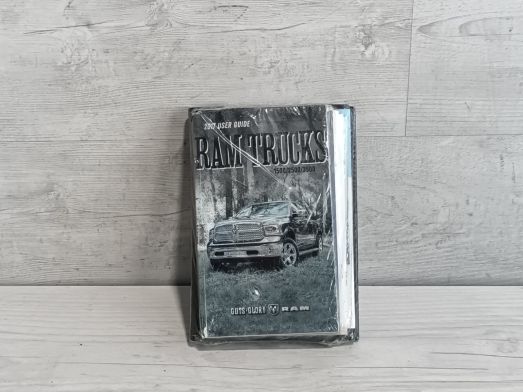 Dodge RAM 1500 2017 Instrukcja Obsługi Oryginał Nieotwarty