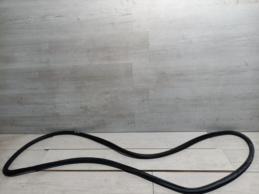 Uszczelka drzwi prawy przód GMC Sierra 2014-2018