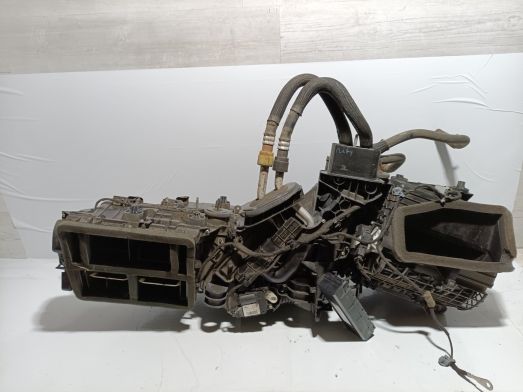 Nagrzewnica dmuchawa przód komplet Chevrolet Silverado GMC Sierra 2014-2020