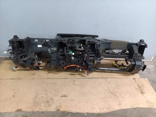 Stelaż konsola deska rozdzielcza GMC Sierra Chevrolet Silverado 2015-2019