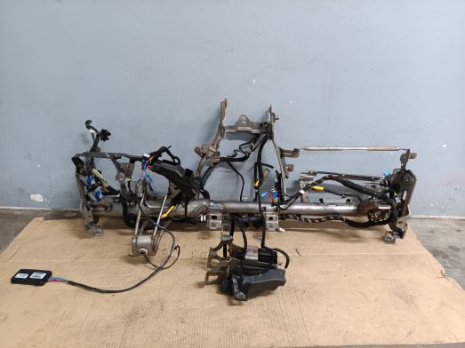 Stelaż belka deski rozdzielczej konsoli Fiat 500L 2014-2018