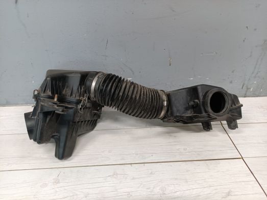 Rezonator dolot powietrza Chrysler Town Country 3,6 2012-