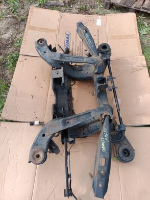 Chevrolet Camaro 3.6L 2009-2015 Wózek Sanki Tył Tylne Belka Zawieszenia