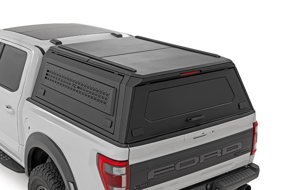 Rough Country Rough Country - Truck Bed Cap - Modular - 5'7 in. Bed - Ford F-150 2WD/4WD (2021-2025) – RCR73400 - obrazek 3