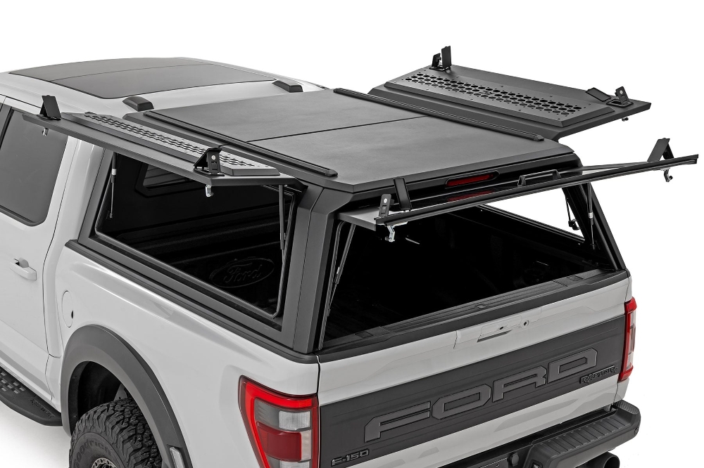Rough Country Rough Country - Truck Bed Cap - Modular - 5'7 in. Bed - Ford F-150 2WD/4WD (2021-2025) – RCR73400 - obrazek 7